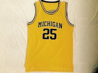 Michigan Wolverines 25 Juwan Howard NCAA Basketball Jersey Gold