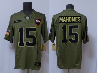 Kansas City Chiefs #15 Patrick Mahomes 2025 Salute to Service Limited Jersey Green